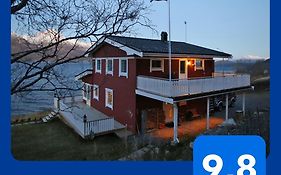 Innsletta Holiday Home